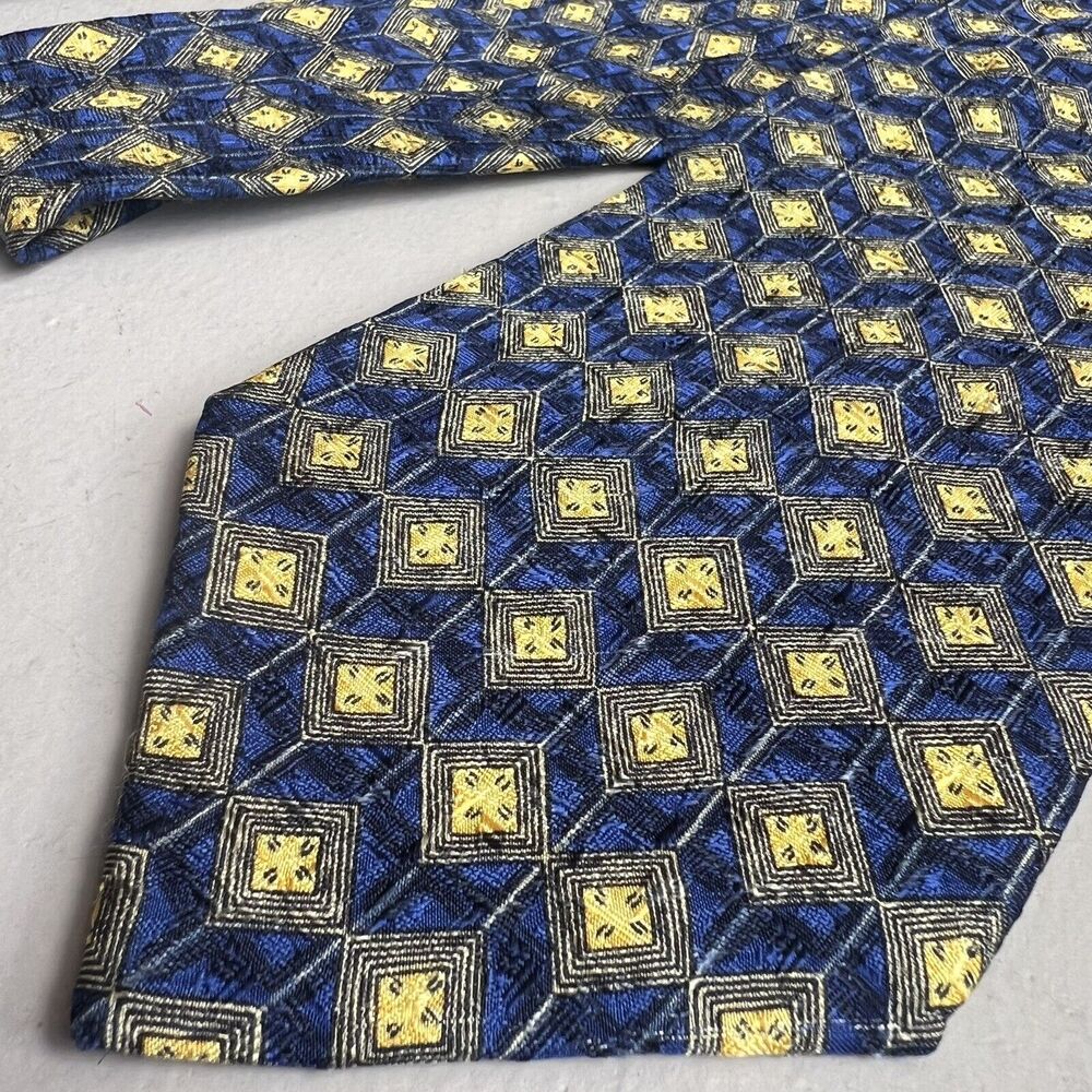Ermenegildo Zegna‎ Navy Blue 100% Silk w/ Yellow Gold Diamond Geometric Neck Tie